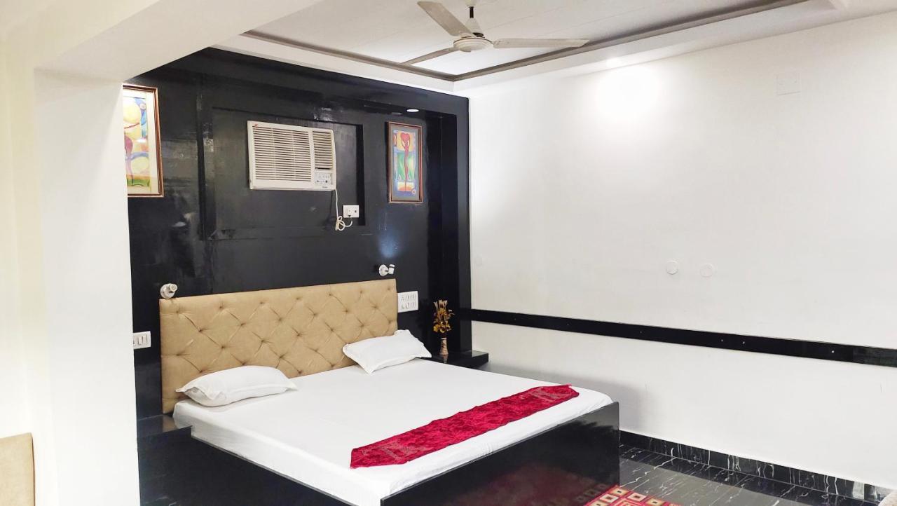 Hotel Shivay Palace Basti Extérieur photo